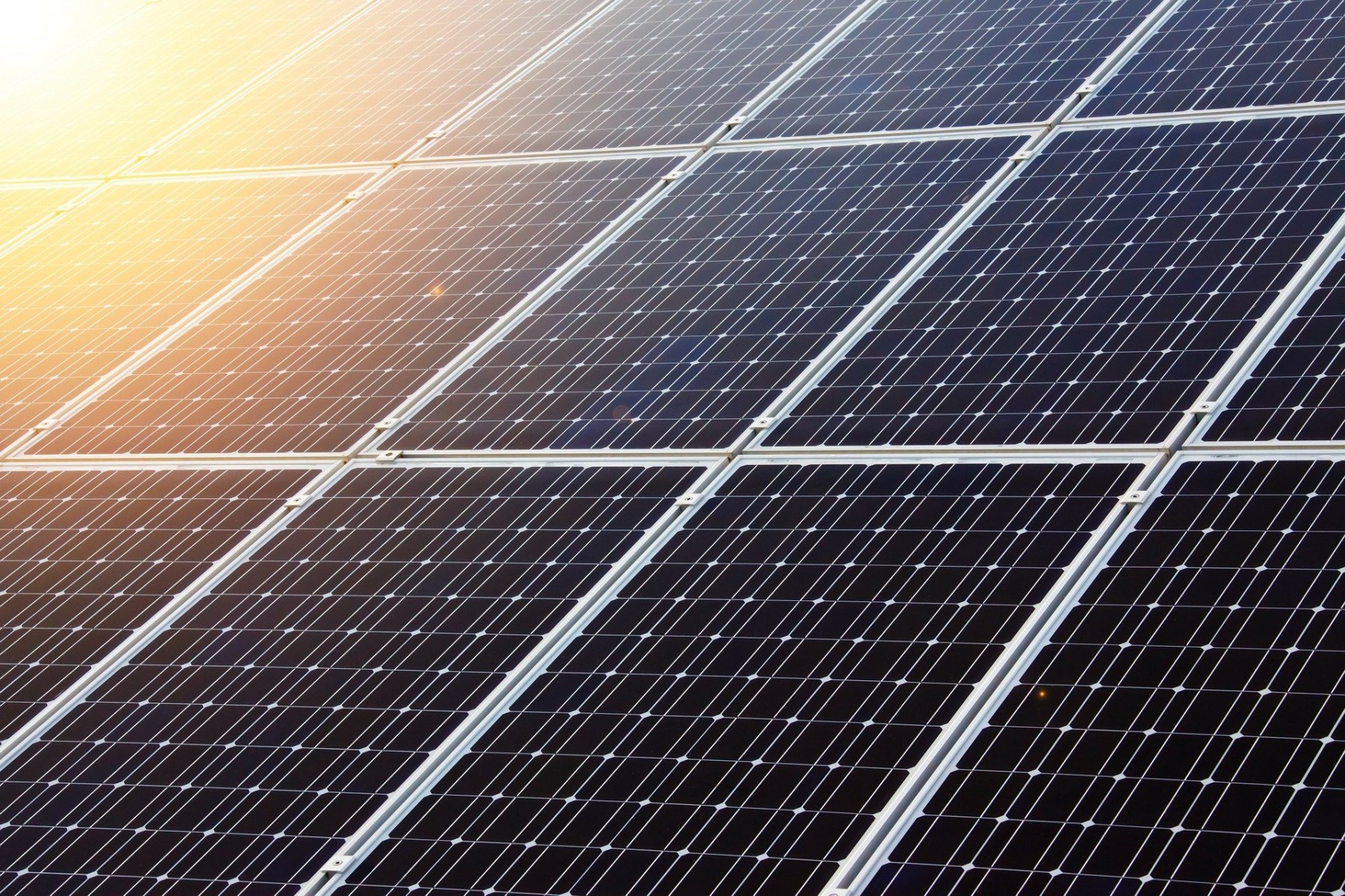 UK researchers help cut costs of solar technology