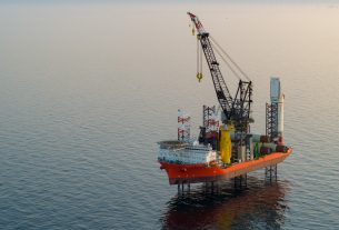 Cadeler hires Dutch Vuyk for installation vessel upgrade